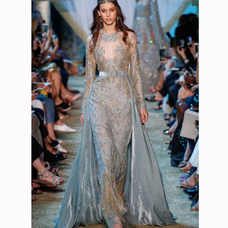 الالوان الداكنة للسمينات