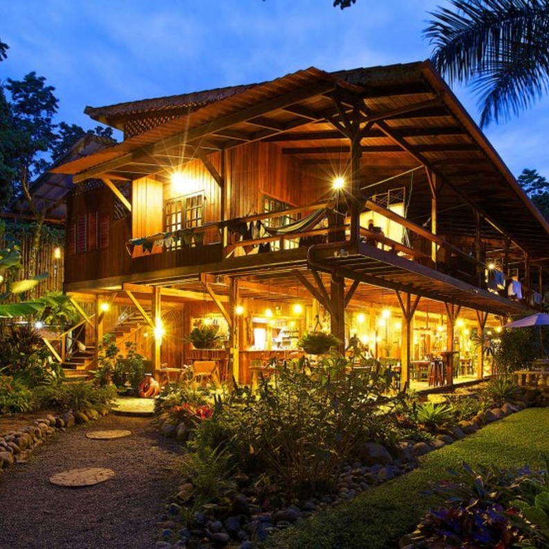 فندق ومنتجع Tango Mar الشاطئي