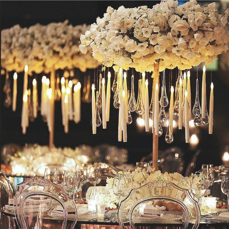 طاولة استقبال بالوورد والكريستال لزفاف 2018