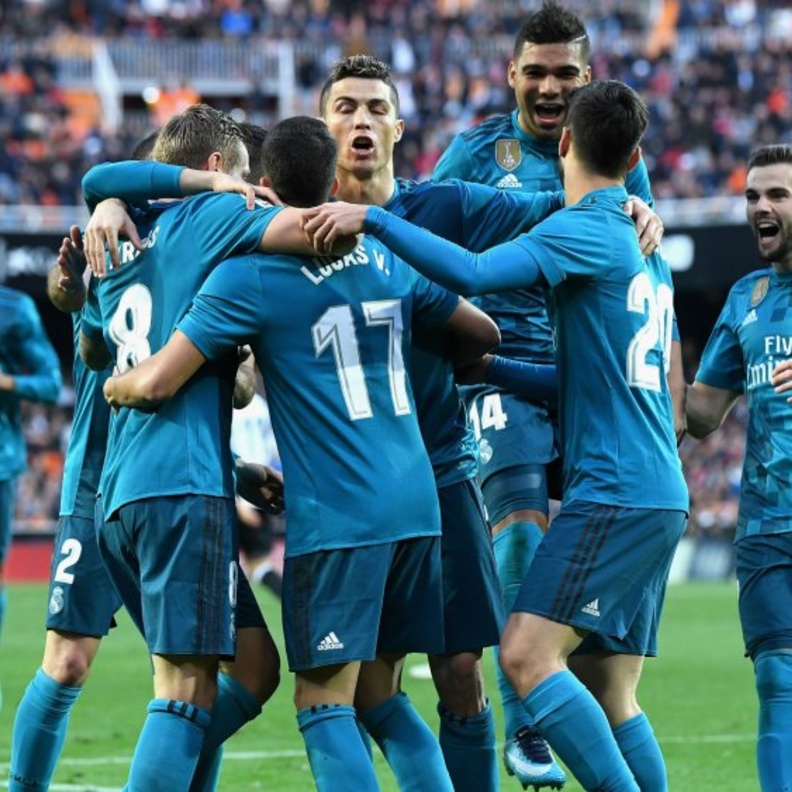 كريستيانو رونالدو سجل هدفين من رباعية ريال مدريد في فالنسيا