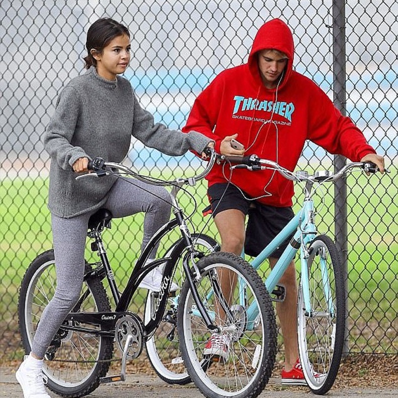 جاستن بيبر وسيلينا جوميز