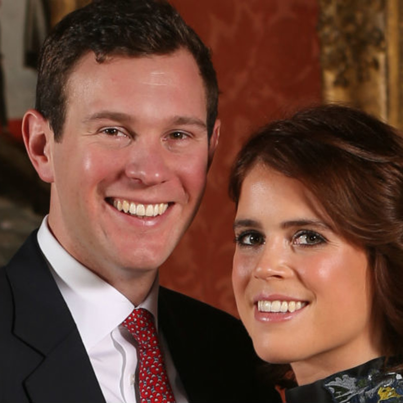 سارة فيرغسون توجه رسالة مؤثرة لابنتها الأميرة يوجين بعد خطبتها