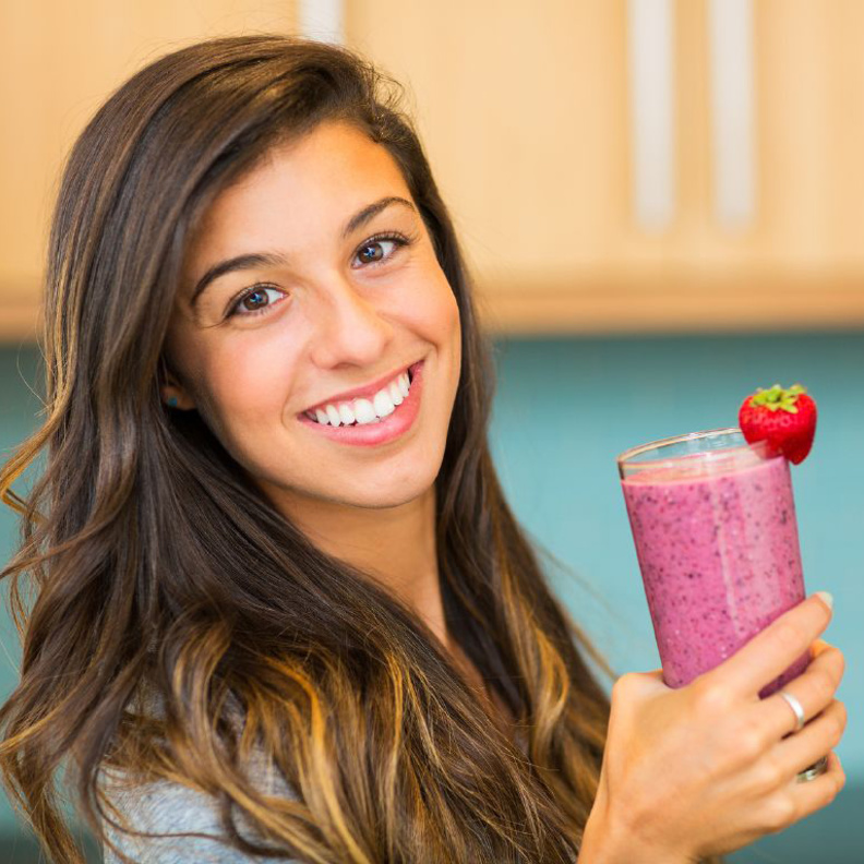 تعرفي على اهم المشروبات الصحية لحرق دهون الارداف