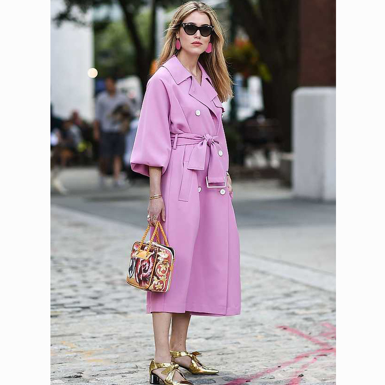 اختاري تنورة مبتكرة باللون الزهري لتحصلي على اطلالة عصرية