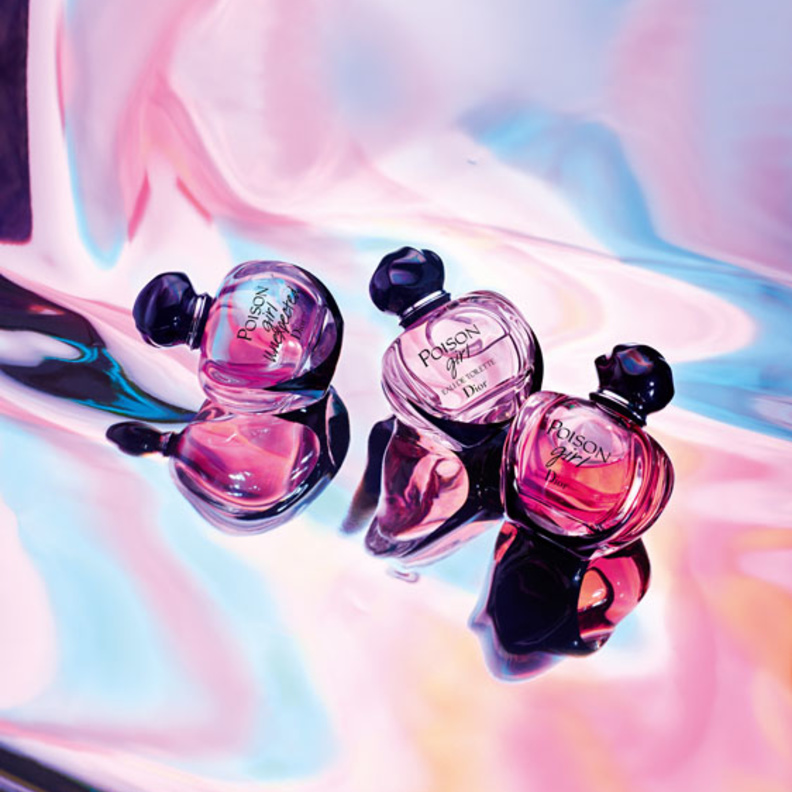 يتمّ استخدام Poison Girl Unexpected Roller-Pearl لوضع اللمسات المصحّحة أو عند السفر