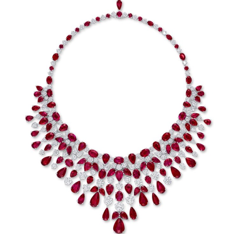 قلادة من نيراف موديNirav Modi