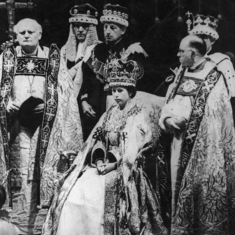 لهذا السبب لا تحتفل ملكة بريطانيا بذكرى تتويجها