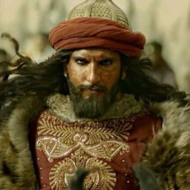 رانفير سينغ منشغل حاليا في العمل في فيلمه الجديد Gully Boy 