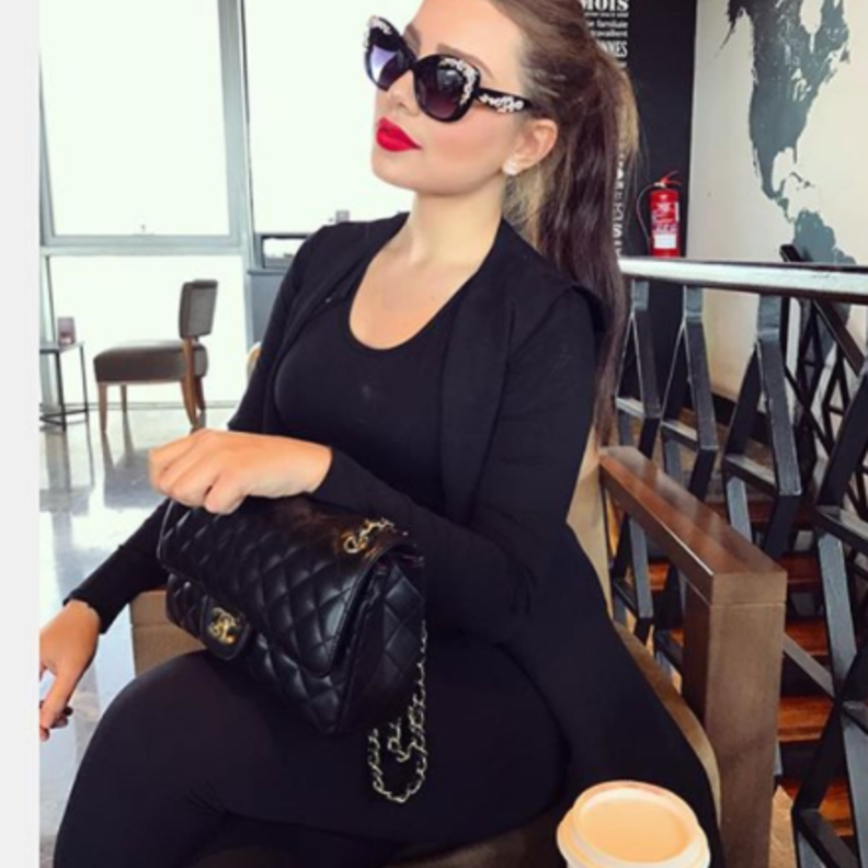 أنوثة ورقيّ 