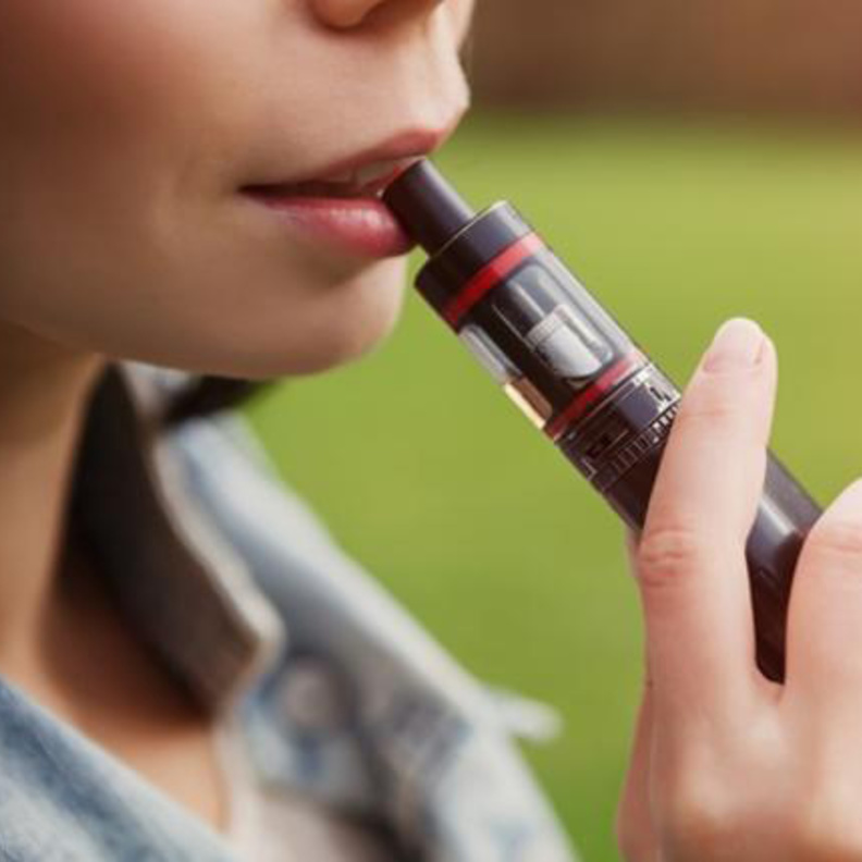 السجائر الالكترونية تسبب السرطان