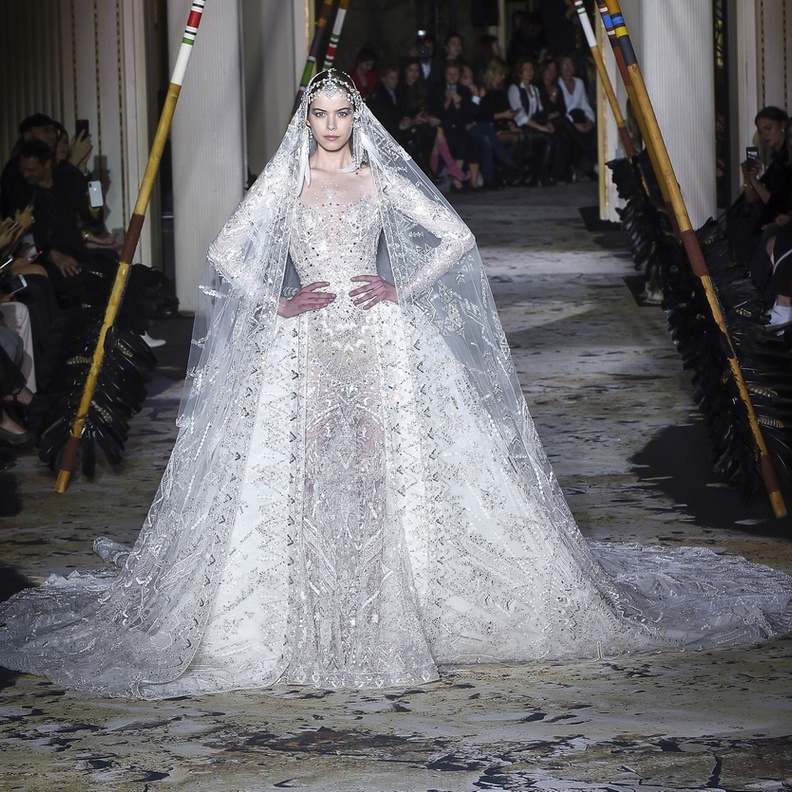 فستان زفاف فخم و ملكي من مجموعة زياد نكد للهوت كوتور لربيع و صيف 2018