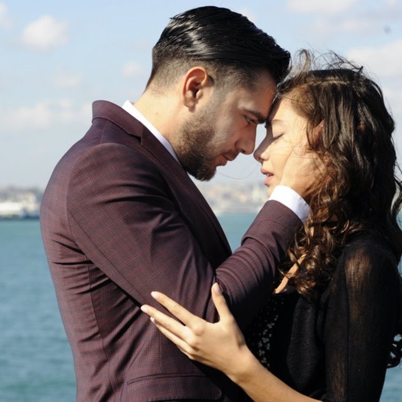 ناصيلهان أتاجول وزوجها