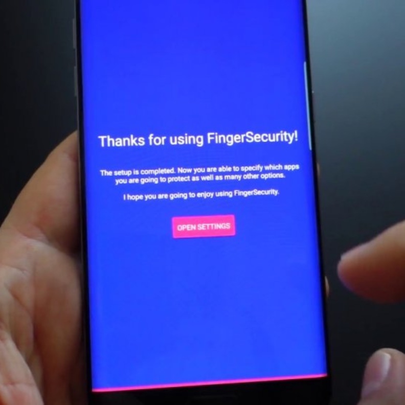 إن تركت أحد التطبيقات مفتوحا سيقوم FingerSecurity بطلب ادخال بصمة أصبعك من جديد للتأكد أنك صاحب الهاتف.