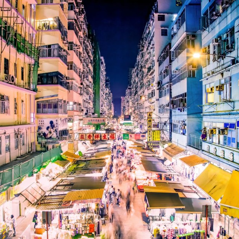 لا تقلق من الاهتمام الزائد ونظرات الفضوليين في اتجاهك