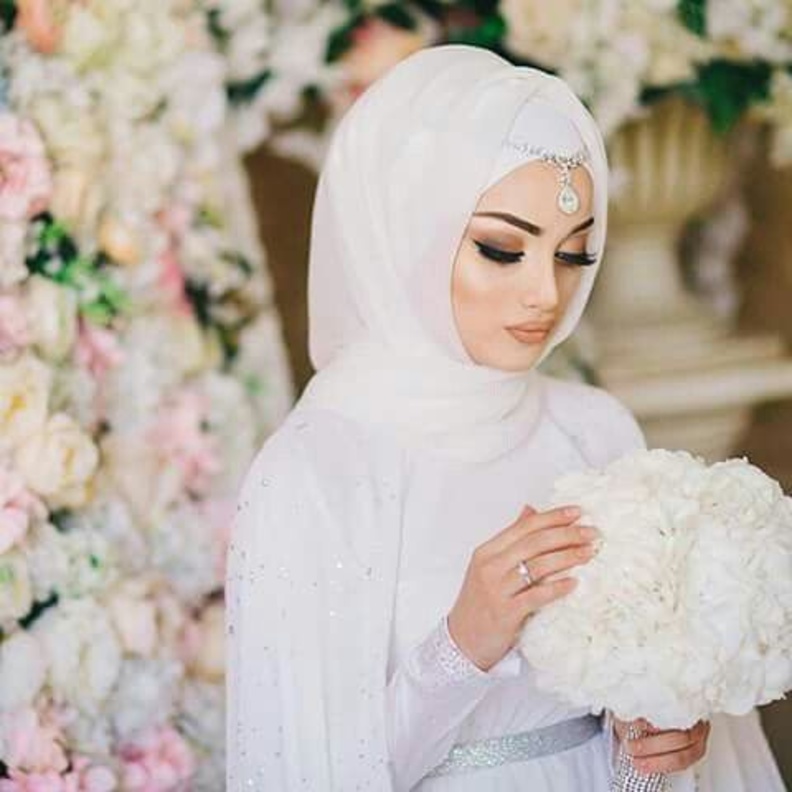 العروس الخليجية تبحث عن الاناقة والتميز في يوم زفافها