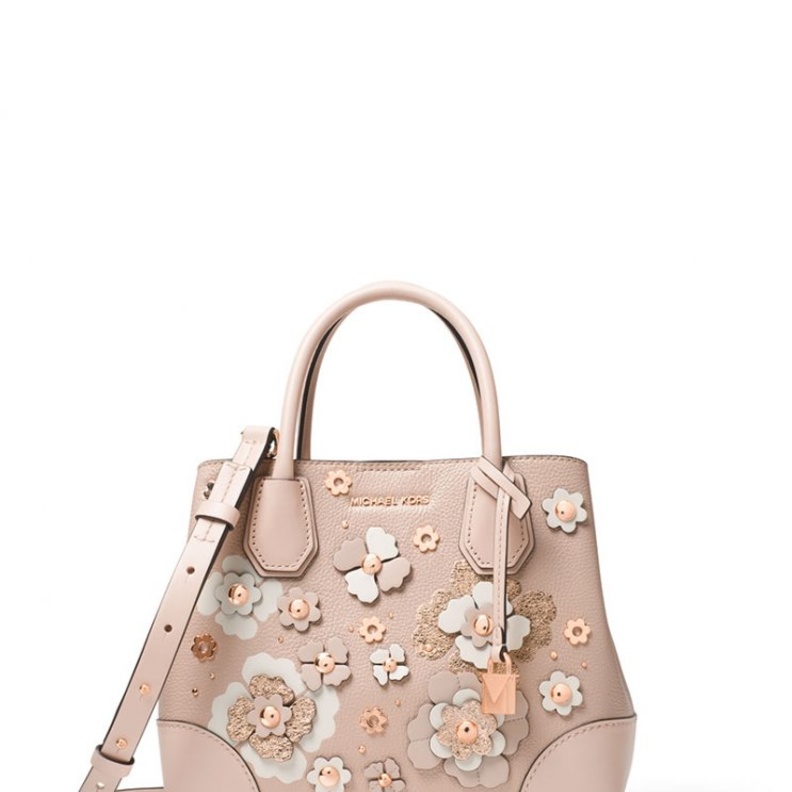 سنيكرز من الجلد مع شريط ونعل سميك