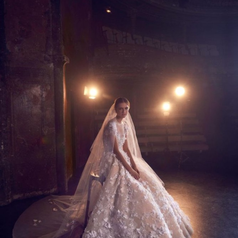 فساتين زفاف بالتنورة