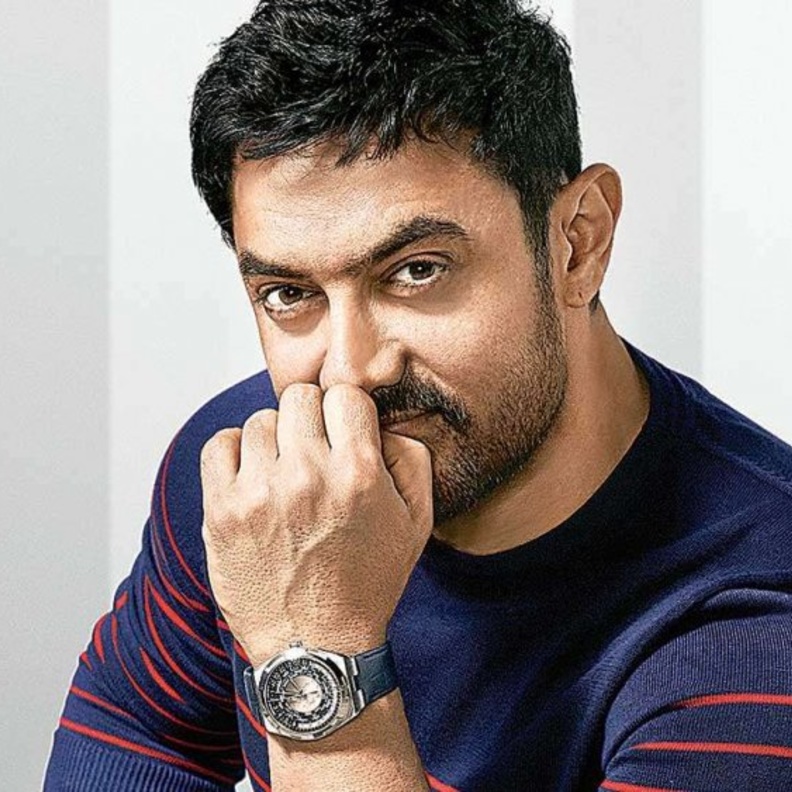 هكذا احتفل عامر خان في عيد الحب