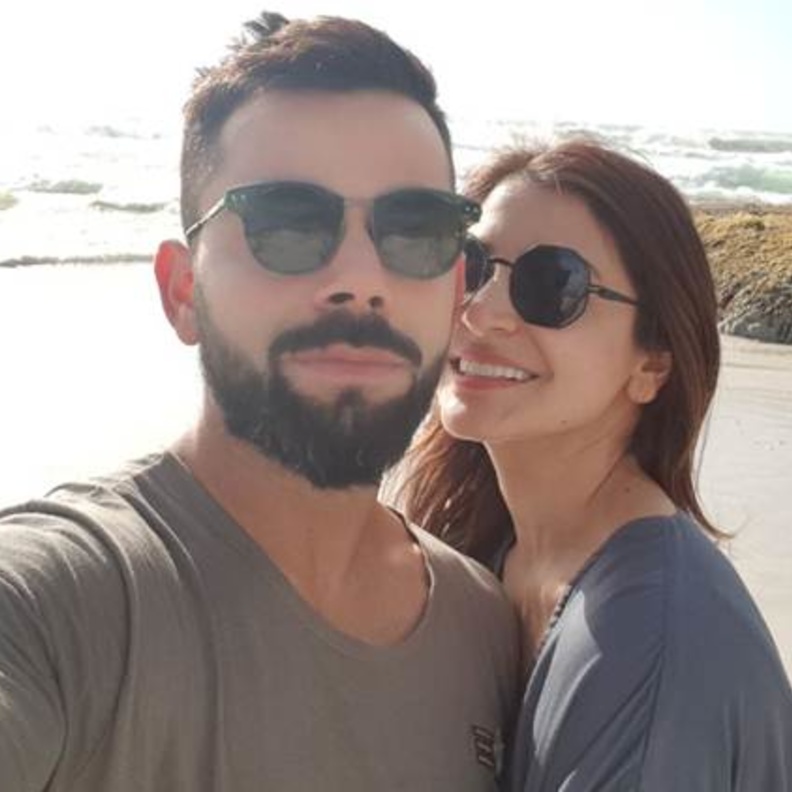 أنوشكا شارما وزوجها فيرات كولي يتبادلان التهاني