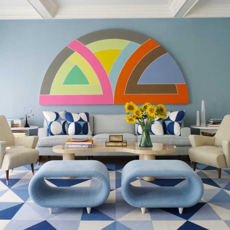 ديكور غرفة جلوس ريترو retro بألوان براقة