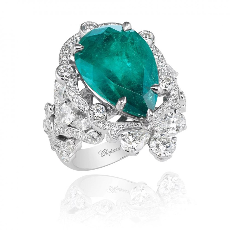 اسوارة من كارتييهCartier