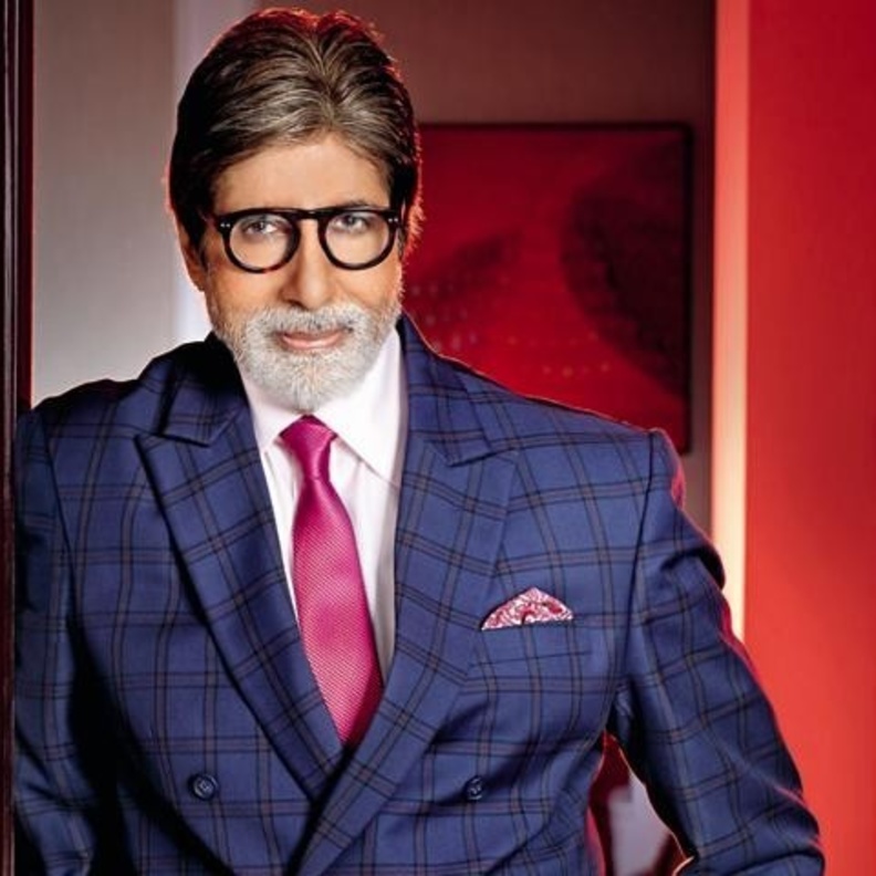 نجم الهند الأول ينشر سيرته الذاتية