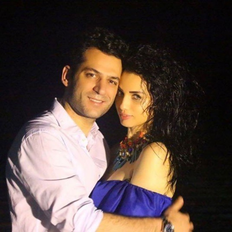  مراد يلدريم وزوجته