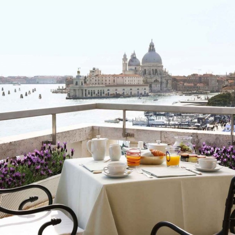 فندق Hotel Danieli فينيسيا – جمال الاطلالة Hotel Danieli Venice - View