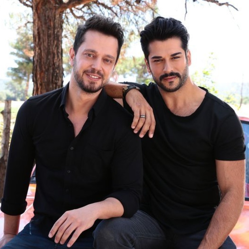 بوراك أوزجفيت ومراد بوز