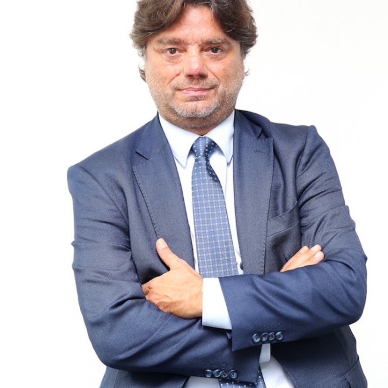 المفوض التجاري الإيطالي - جيانباولو برونو