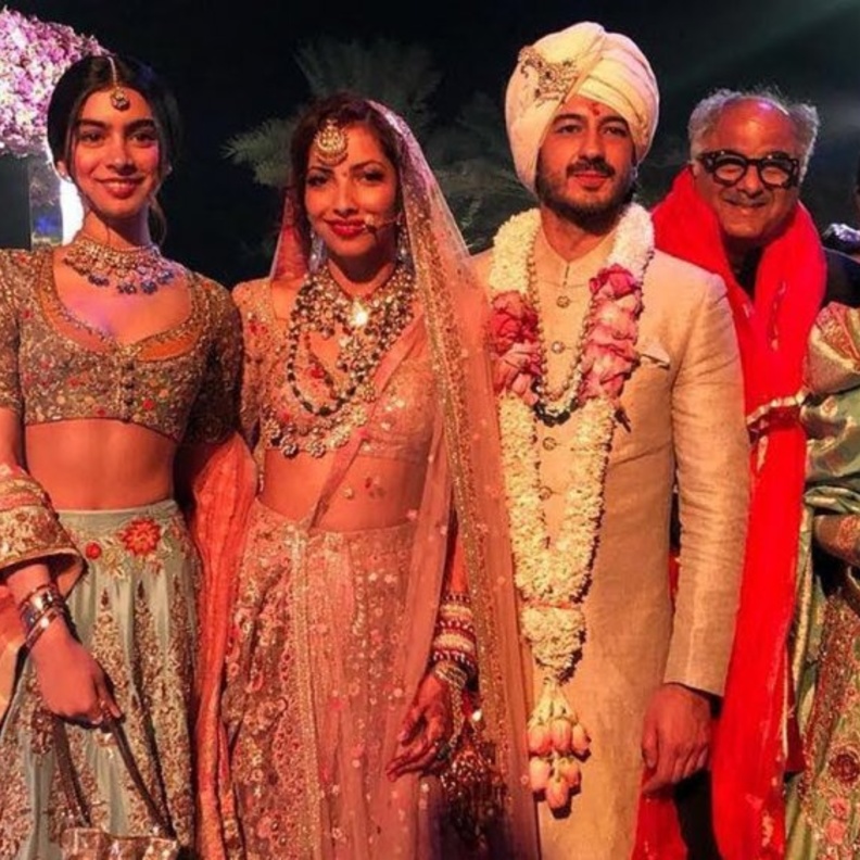 صور نشرتها سريديفي على صفحتها على الإنستغرام، وكانت قد التقطت لها في حفل زفاف موهيت ماروا