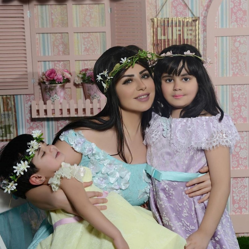 حليمة بولند وابنتيها