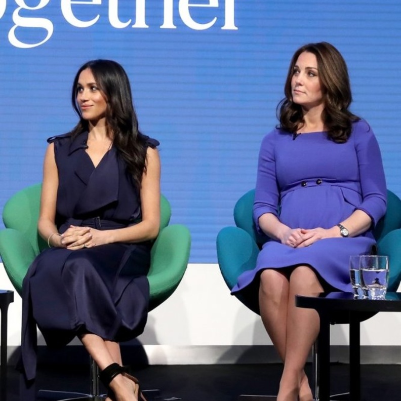 كيت ميدلتون kate Middleton بفستان واسع من الاسفل بتوقيع Orla Kiely