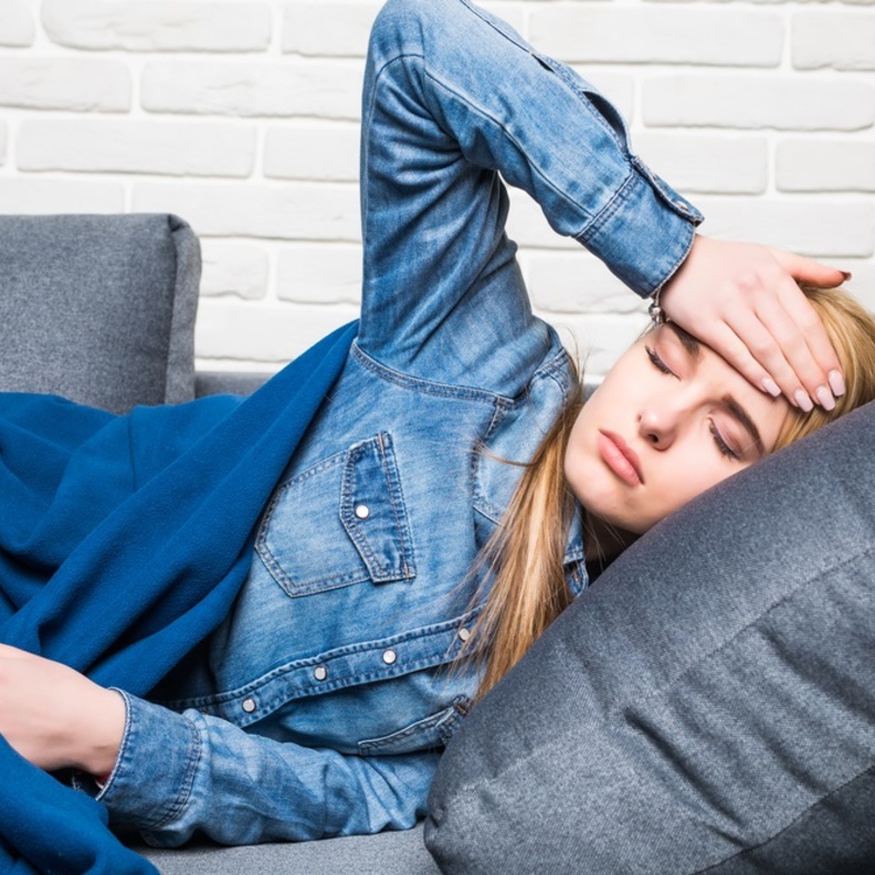 التهاب السحايا الجرثومي يمكن ان يتسبب بالحمى والصداع