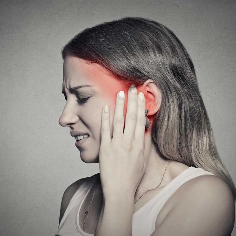 التهابات الأذن تسبب الصديد و الالم