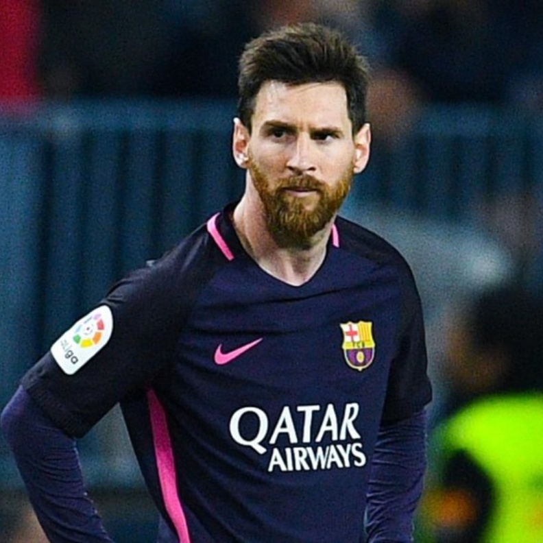 ميسي يهدد برشلونة