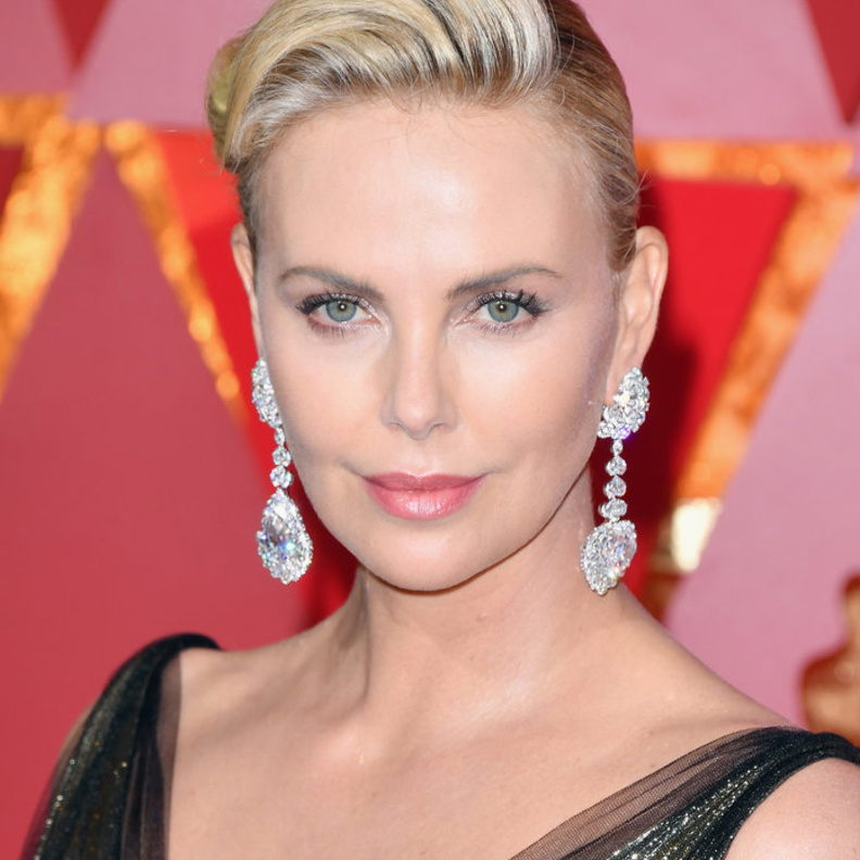 أجمل مجوهرات النجمات في حفل الأوسكار خلال السنوات الماضية