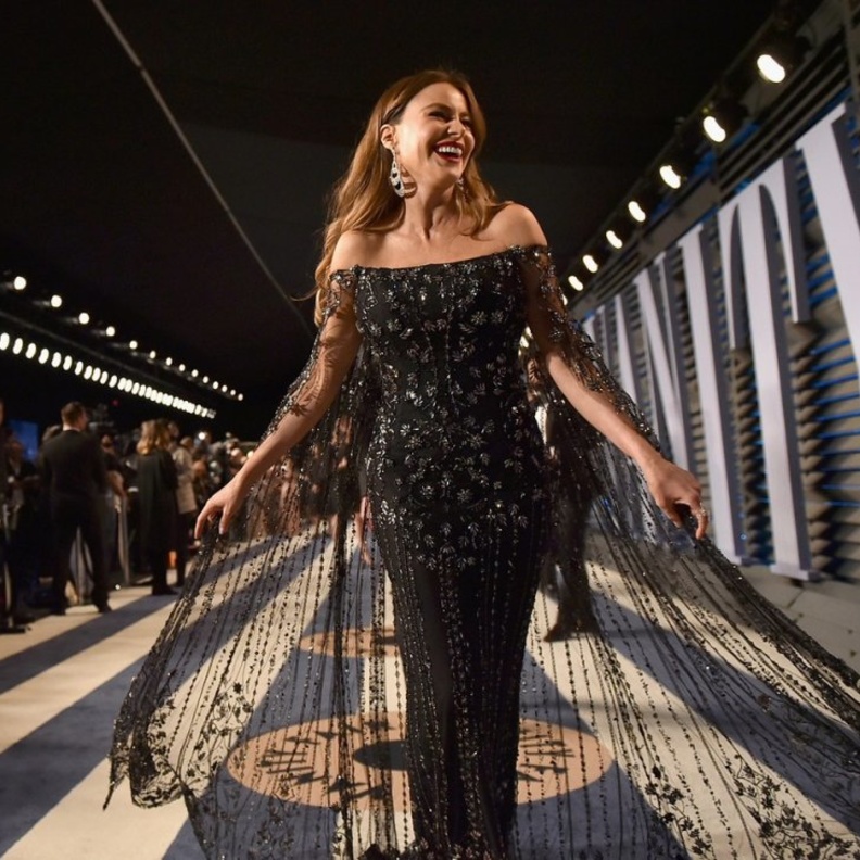 روزي هانتغتون وايتلي فاختارت فستاناً باللون الاخضر الفاتح من رالف وروسو