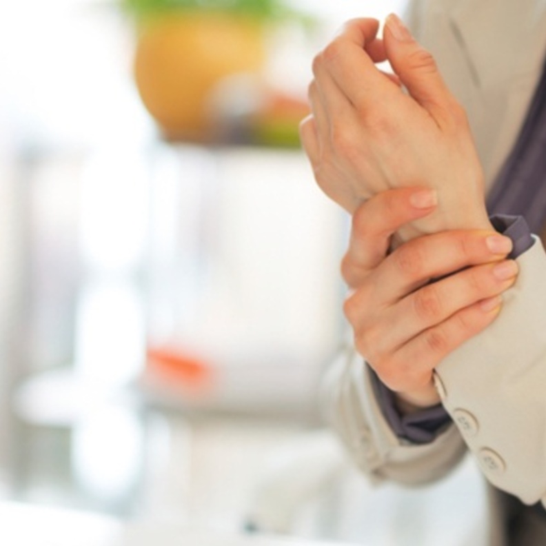 نقص فيتامين د يمكن ان يتسبب بالاصابة بهشاشة العظام