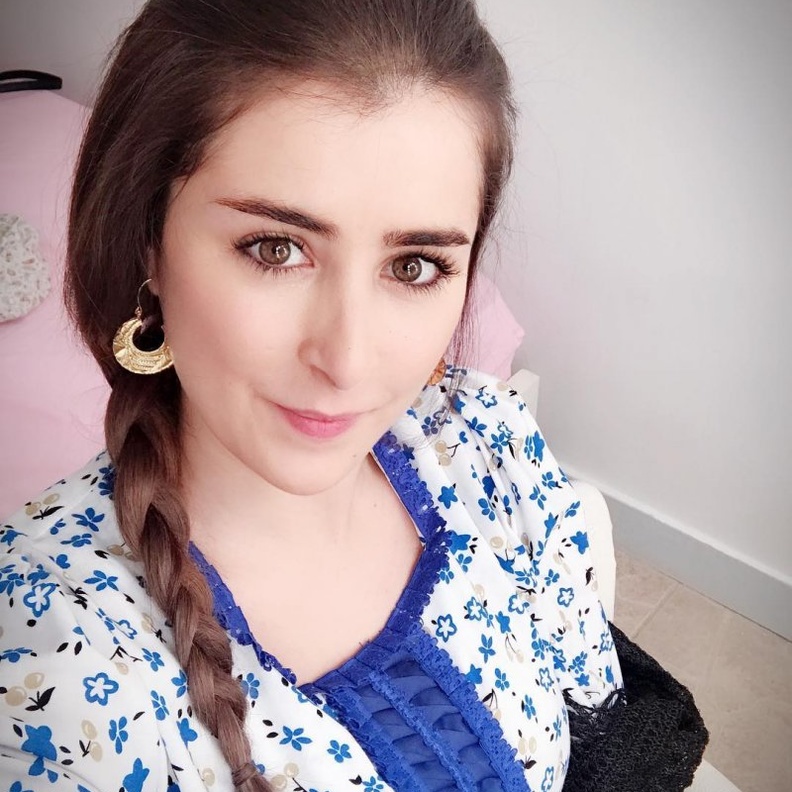 عائشة بن أحمد