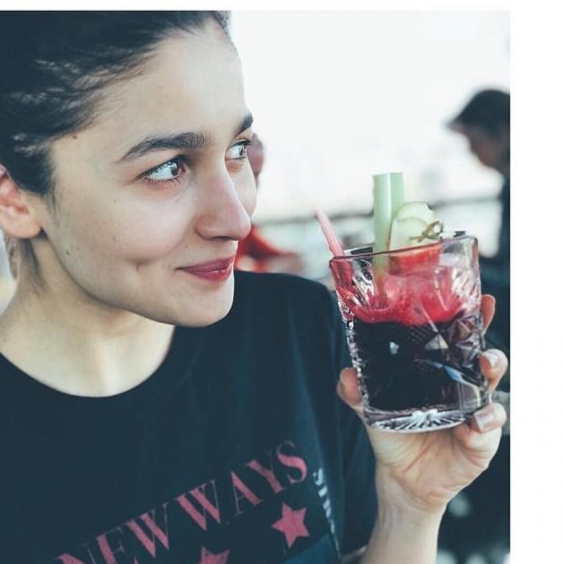 فيلم عليا بهات و رانبير كابور سلسلة من 3 أجزاء