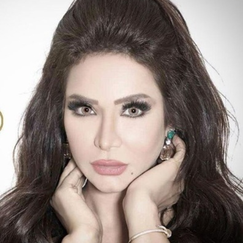 معايدات النجوم في يوم المرأة العالمي