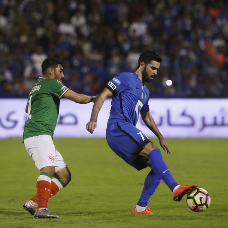 الاتفاق يلهب الدوري السعودي بالفوز على الهلال