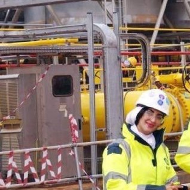 حنين الصالح أول مهندسة سعودية تعمل في ميدان وعد الشمال