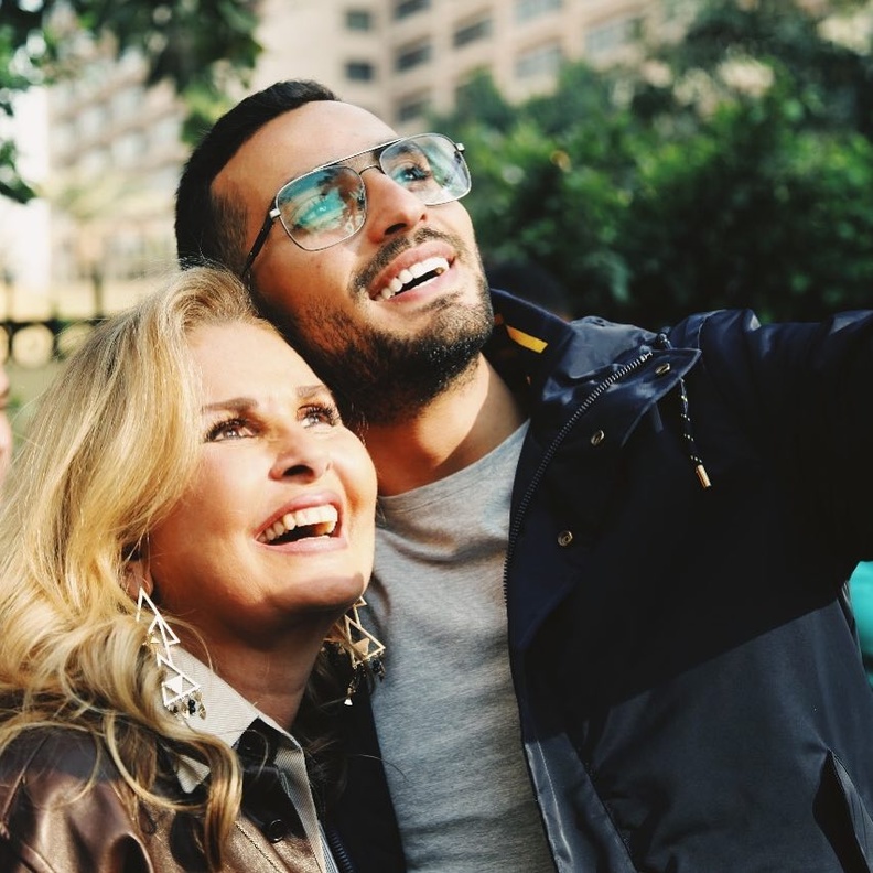 يسرا ومحمد الشرنوبي