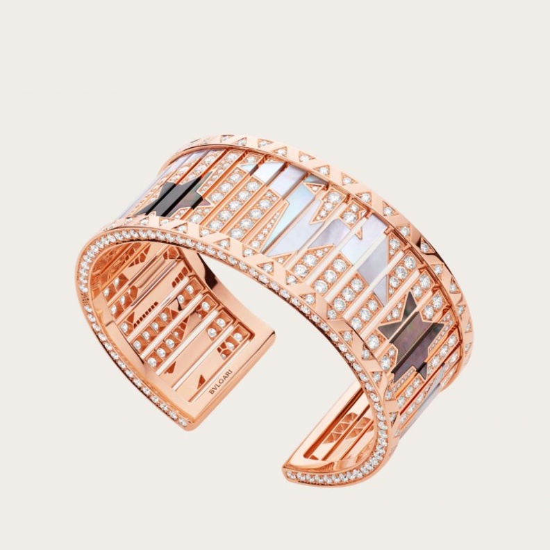 أسوارة Divas' Dream من الذهب والماس والعقيق