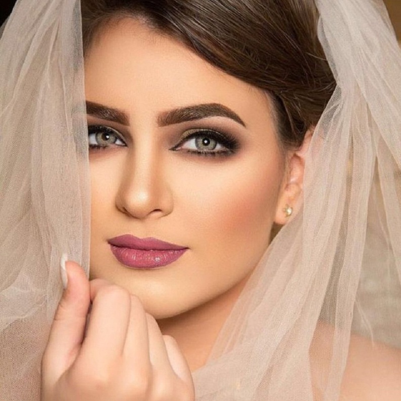 استخدمي البلاشر البودرة وليس السائل