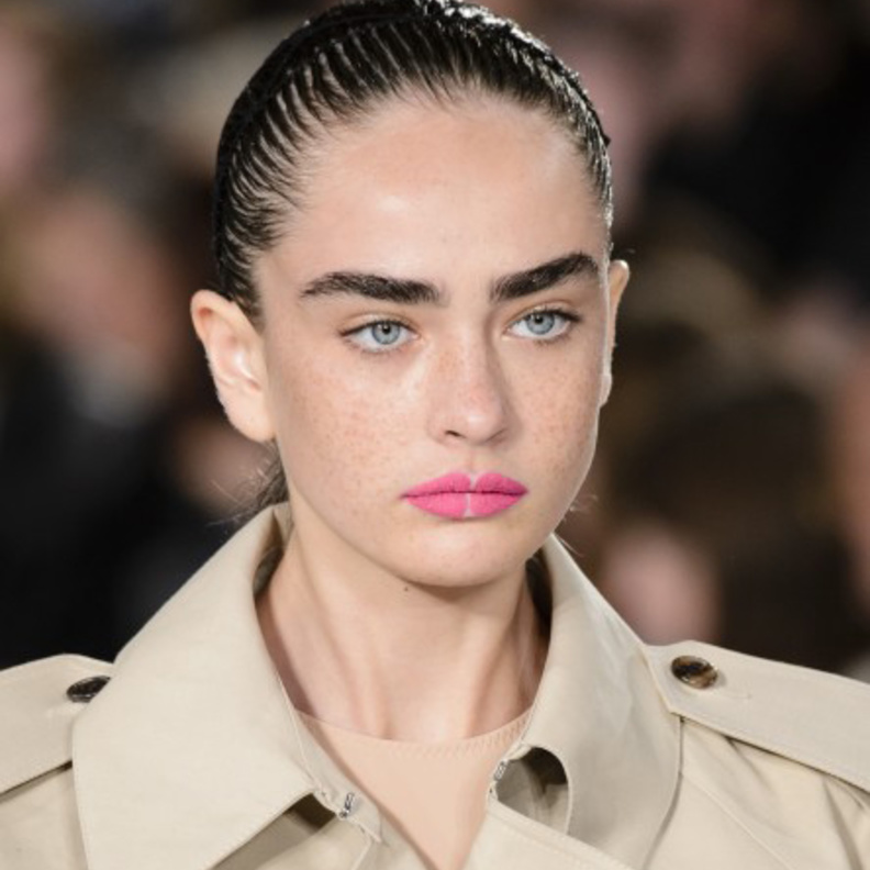 الوان احمر شفاه جذابة تنتظرك في ربيع 2018 من Max Mara