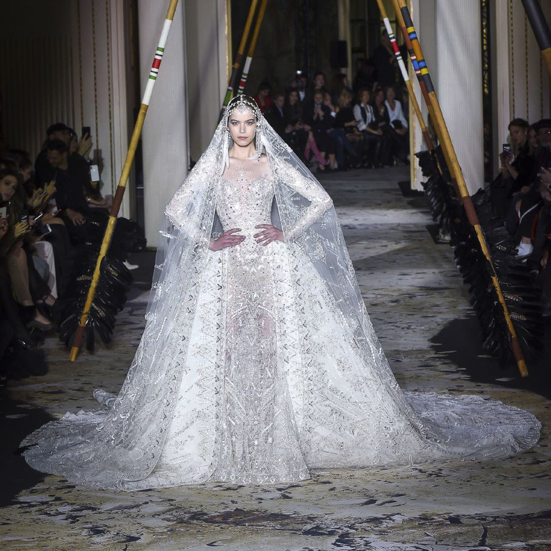 فستان من زهير مراد