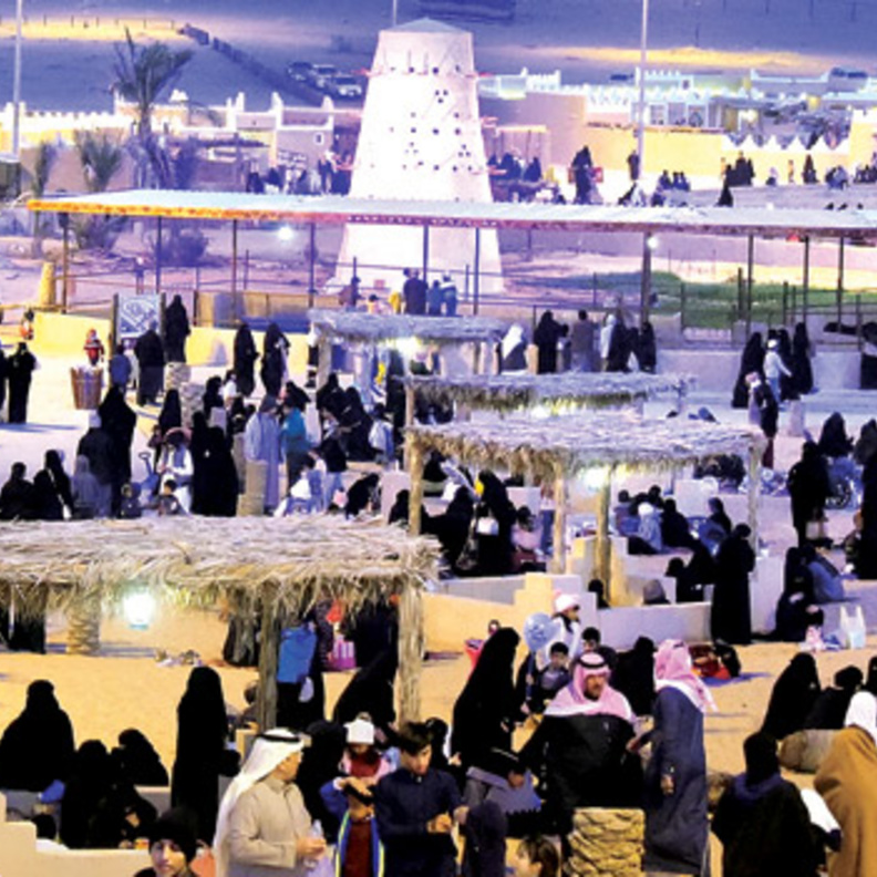 إحدى الدورات السابقة لمهرجان عنيزة الثقافي 